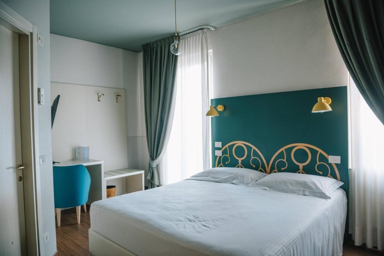 Hotel Torino Parma Esterno foto