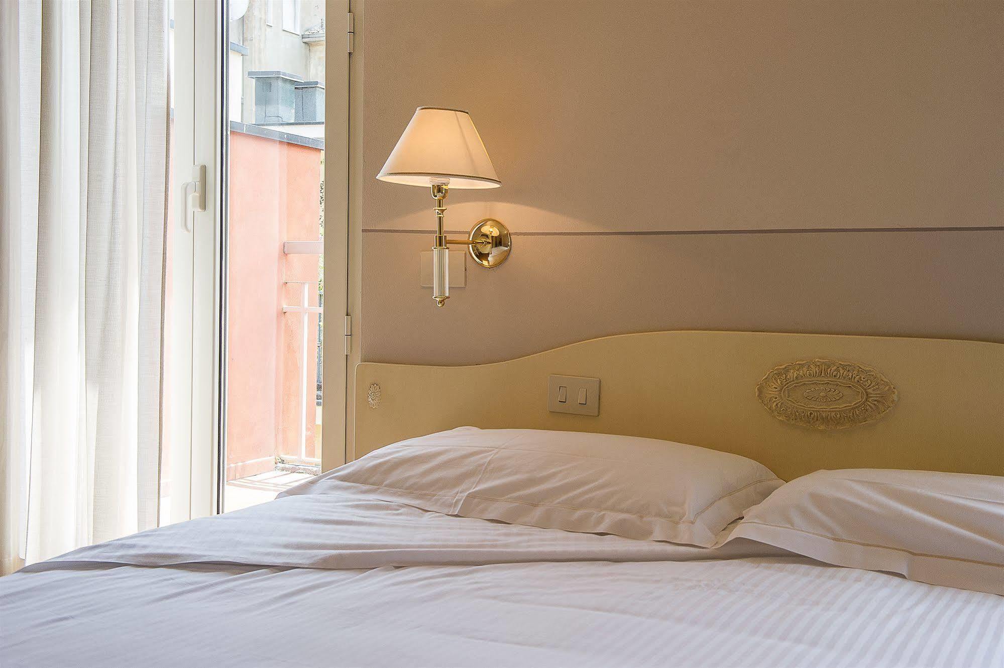 Hotel Torino Parma Esterno foto